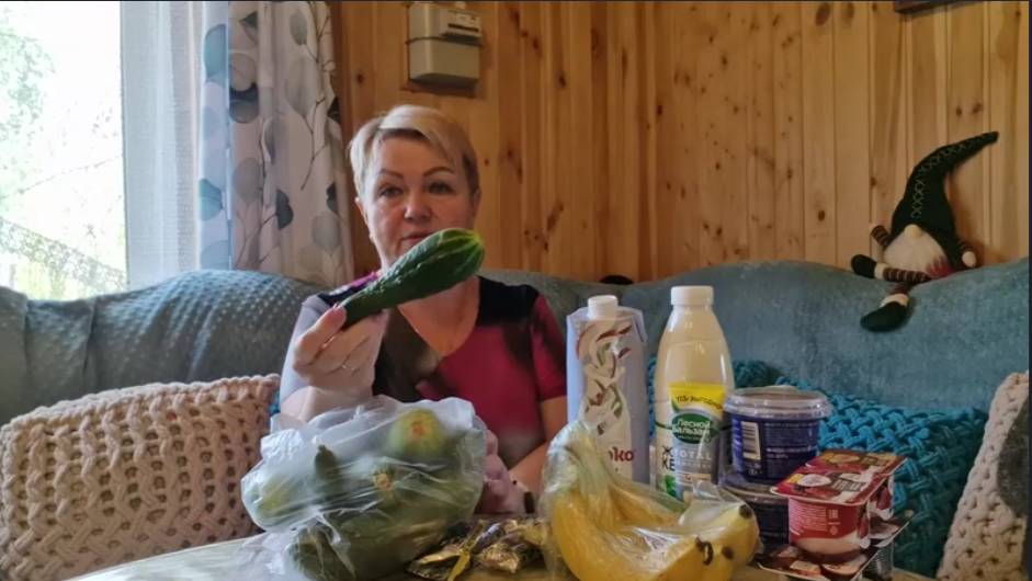 ПРИЛЕТЕЛА ХОРОШАЯ НОВОСТЬ. А МЫ ПОСМОТРИМ ЧТО ПРИВЕЗЛИ ИЗ ГОРОДА.