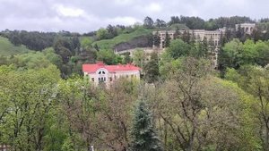 Кисловодск. Ark Hotel. Жильё у самого парка. Начало прогулки.