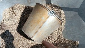 Установка столбов для сетки Рабицы