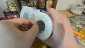 Как открыть упаковку туалетной бумаги.