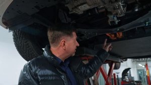 9000 км позади. Что выявил осмотр Dongfeng BOX на подъемнике?