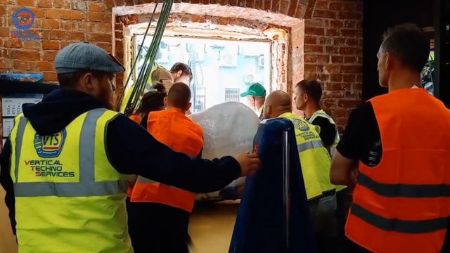 Vertical Techno Services. Подъём деревянной столешницы массой 500 ? смотреть онлайн