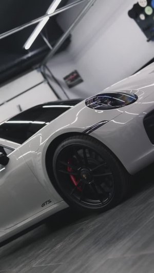 В нашу студию прибыл Porsche 911 Carrera 4 GTS — второй такой в России 👀