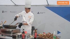 Хабаровчане несколько часов простояли в очереди за китайскими деликатесами на фестивале