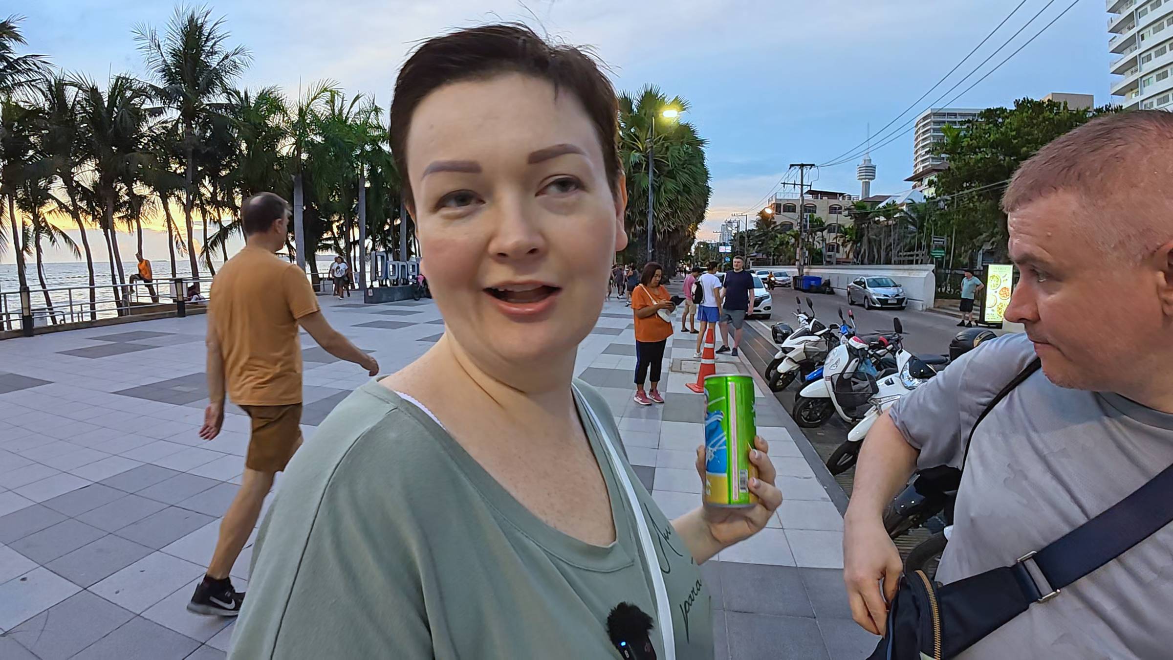 Вован РАСТОЛСТЕЛ в Таиланде, а я НЕТ! В Паттайе у нас появилась ГОЛУБАЯ МЕЧТА! Вечерние ГУЛЬКИ) Влог
