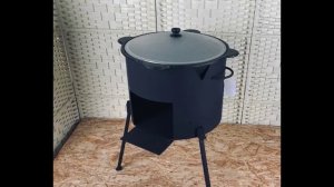 Казан чугунный с печкой без трубы и дверцы со съемными ножками