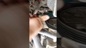 как снять ремень вспомогательных механизмов на  Volvo S80