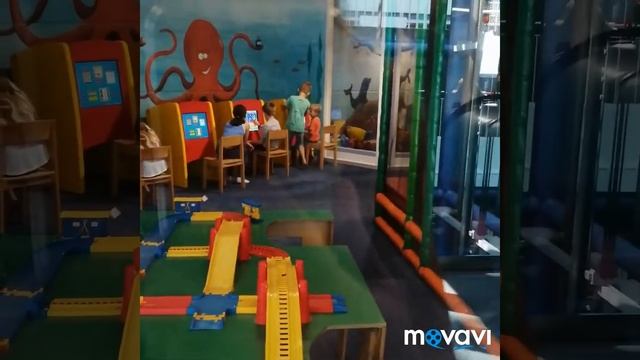 Детская комната в мебельном магазине Германии смотреть онлайн