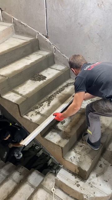 Продолжаем лестницу #оренбург #ремонт #diy #стройка #work смотреть онлайн