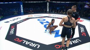 Бой с экстра-раундом: Дарья Кувакина vs Дебора Эвора | Ura