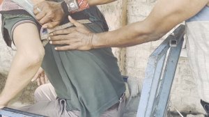 Массаж головы от Indian Street Barber l India снятие стресса и тревоги