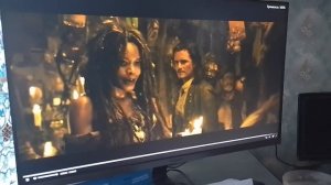 Смотрю фильм: Пираты Карибского моря Сундук мертвеца 2