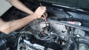 Автомобиль Гольф 3. Плавают обороты.