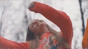премьера клипа яркий худи