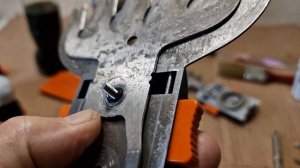 STIHL HSA 26 Ремонт ножей мотоножниц