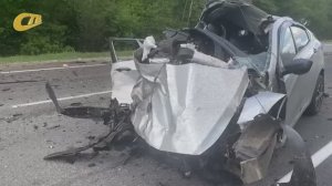 В ЖЕЛЕЗНОГОРСКОМ РАЙОНЕ ПРИ СТОЛКНОВЕНИИ ДВУХ ЛЕГКОВЫХ АВТОМОБИЛЕЙ И АВТОБУСА ПОГИБЛИ 3 ЧЕЛОВЕКА