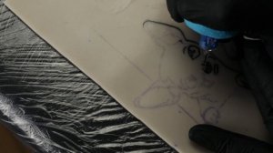 процесс тату на искусственной коже