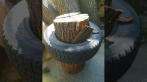 Пень для колки дров .