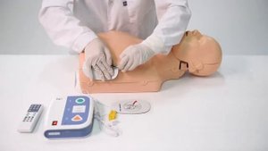 AED120CC Тренажер симулятор автоматического внешнего деф