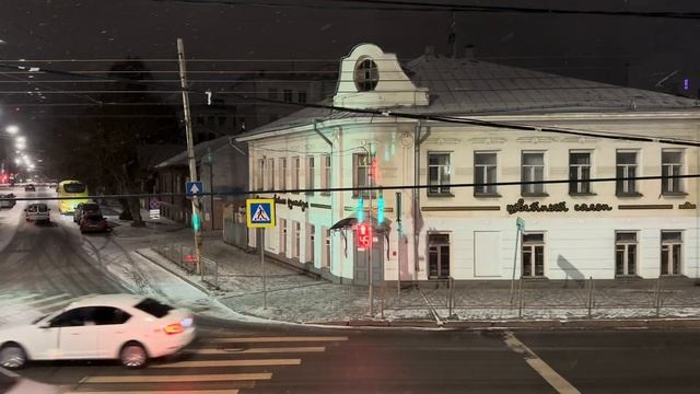 Гуманитарка из Италии, одежда не нужна, беру продуктам смотреть онлайн