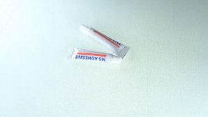 Как установить держатель туалетной бумаги