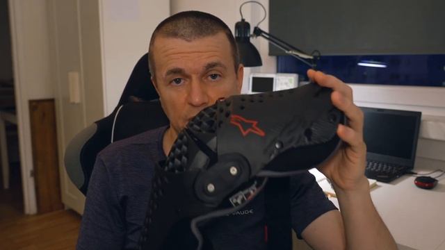 Защита колен в мотопутешествии обзор мотонаколеннико