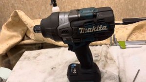 Макита гайковерт tw001g косяк !!
