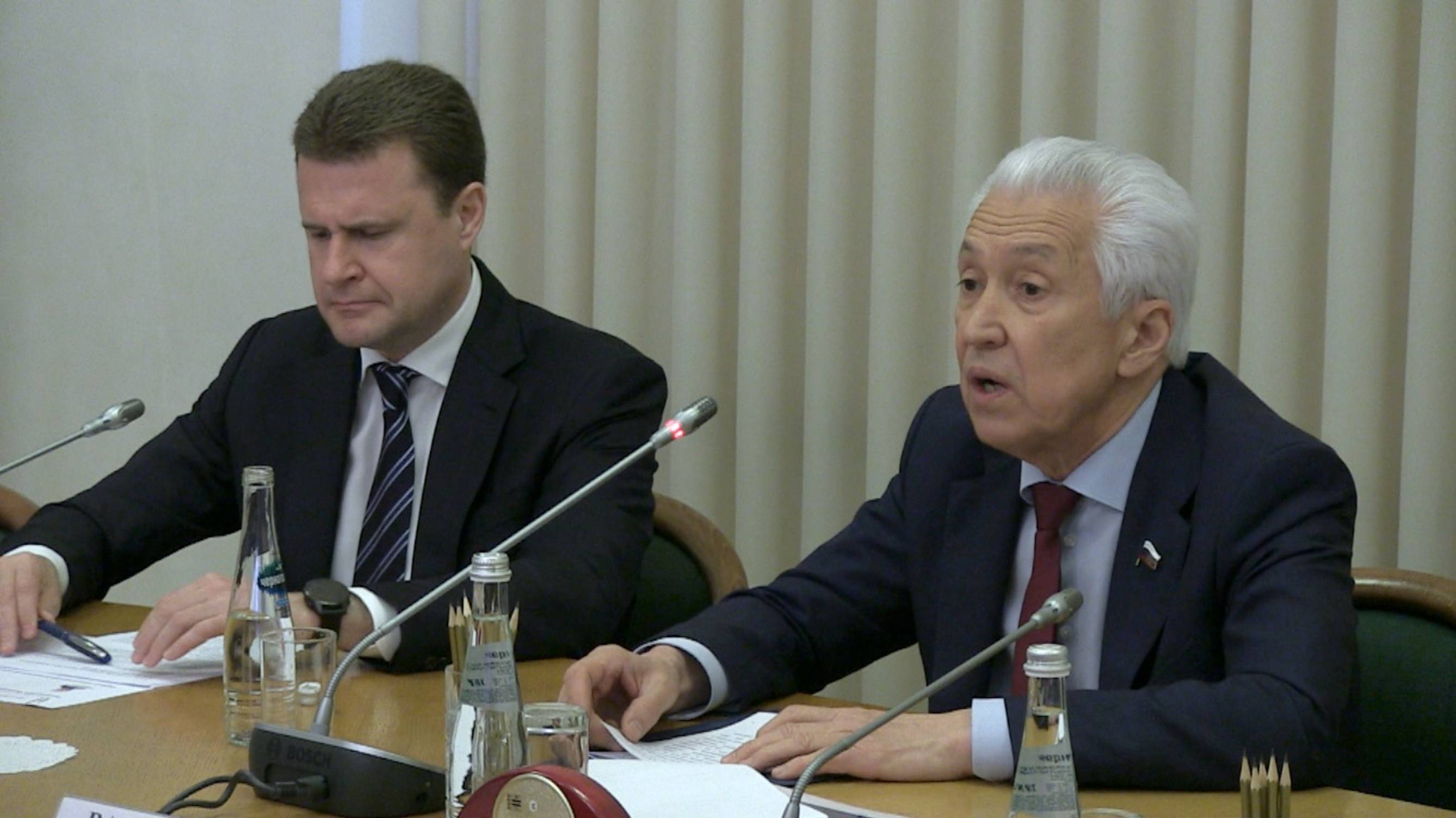 ВЛАДИМИР ВАСИЛЬЕВ: РЕАЛИЗАЦИЯ ЗАДАЧ ПО РАЗВИТИЮ АРКТИКИ ТРЕБУЕТ ЗАКОНОДАТЕЛЬНОГО ОБЕСПЕЧЕНИЯ