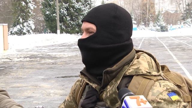 У Хмельницькому 35 інструкторів поповнили лави ССпО смотреть онлайн