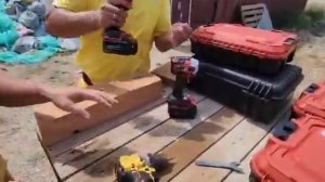 DEVON сравнение с Dewalt