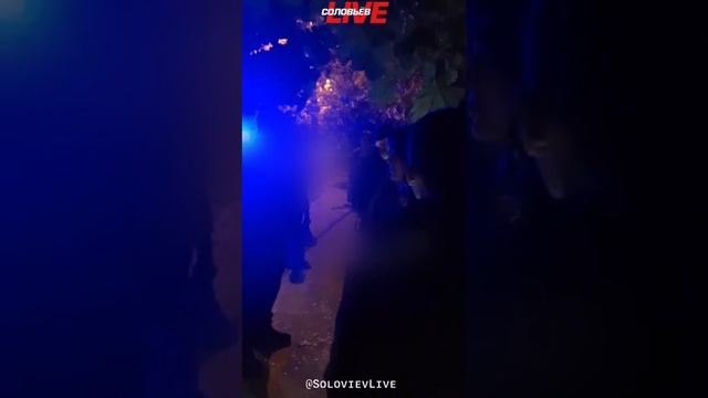 Неравнодушные одесситы защитили от радикалов мемориальную доску Героям-пограничникам СССР