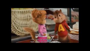 Элвин и Британи словно кукла барби на витрине cover