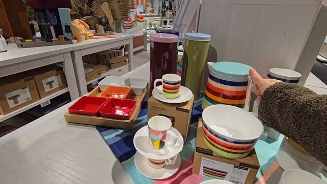 что купили в магазине Media Markt, Поездка в мебельный мага смотреть онлайн