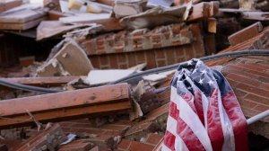 Жертвами торнадо в Кентукки и Миссури стали восемнадцать человек. Сотни людей остались без жилья