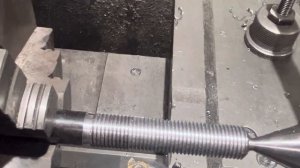 Токарный станок 1и611п нарезние любой резьбы с приспосо