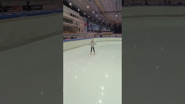 на массовом катании в конькобежном центре, Коломна смотреть онлайн