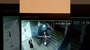 Падение с лестницы: мужчина пролетел три этажа#short#shorts