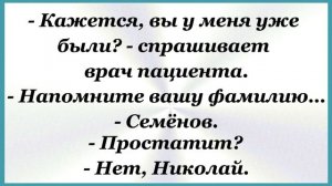 Девушка абсолютно голая в туалете перед зеркалом… Сб?