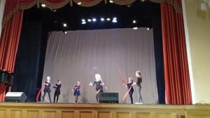 танец со скакалками