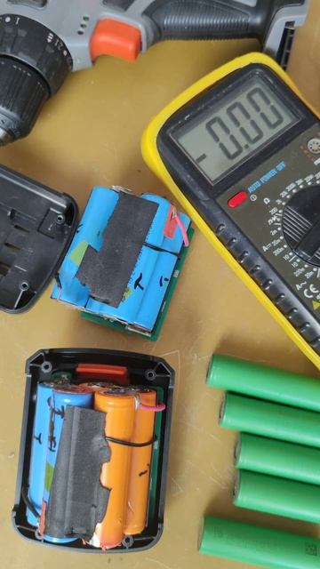 Мажорский аккумулятор #Kedr #18В, 2500 мАч смотреть онлайн