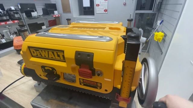 Рейсмусовый станок Dewalt dw735