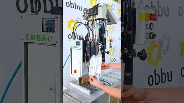 URBAN DS 4000 E Пневмошуруповерт на станине с двумя подающим смотреть онлайн