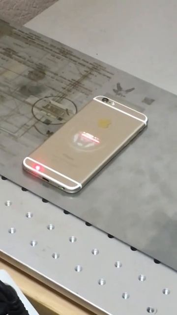 Гравировка Айфона на маркере GARD смотреть онлайн