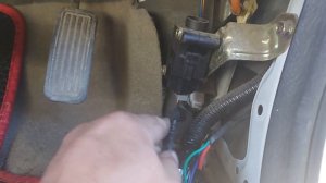 Мазда требьют не заводится,  не работает топливный нас