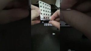 подставка для телефона из железного конструктора