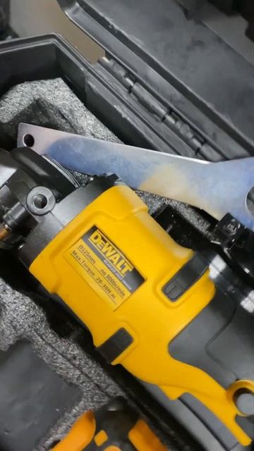 набор электроинструмента 2 в 1 смотреть онлайн