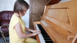 Кучерявчук Бажена. Укр. нар. песня "Ой лопнул обруч" C-dur. Словацкая нар. песня "Тыном-таном"a-moll