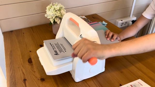 Обзор машинки для тиснения и вырубки "Остров сокровищ" смотреть онлайн