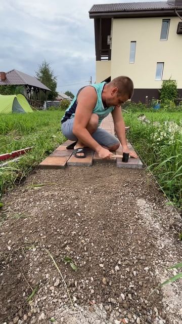 Кто сказал «не умеешь не берись…» 🤔 #делаюсам #своими смотреть онлайн