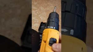 шуруповерт ingco CDLI 12208